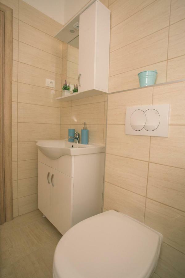 Apartments Kampanel คาชเตลา ภายนอก รูปภาพ