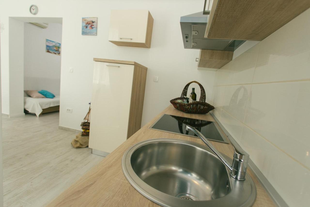Apartments Kampanel คาชเตลา ภายนอก รูปภาพ