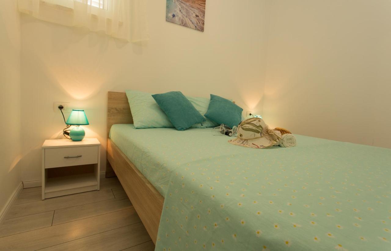 Apartments Kampanel คาชเตลา ภายนอก รูปภาพ